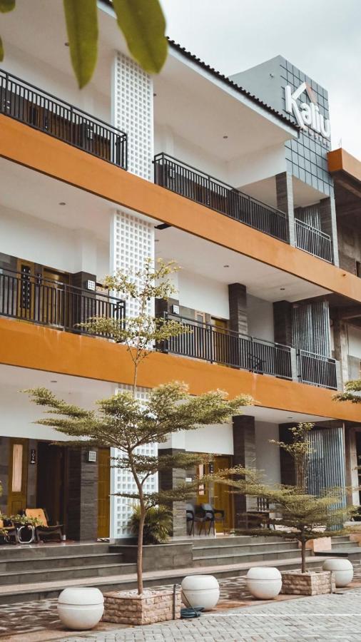 Hotel Kaliu Pacitan Exterior foto