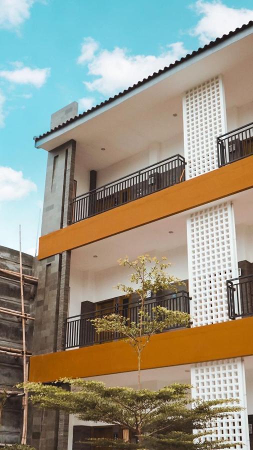 Hotel Kaliu Pacitan Exterior foto